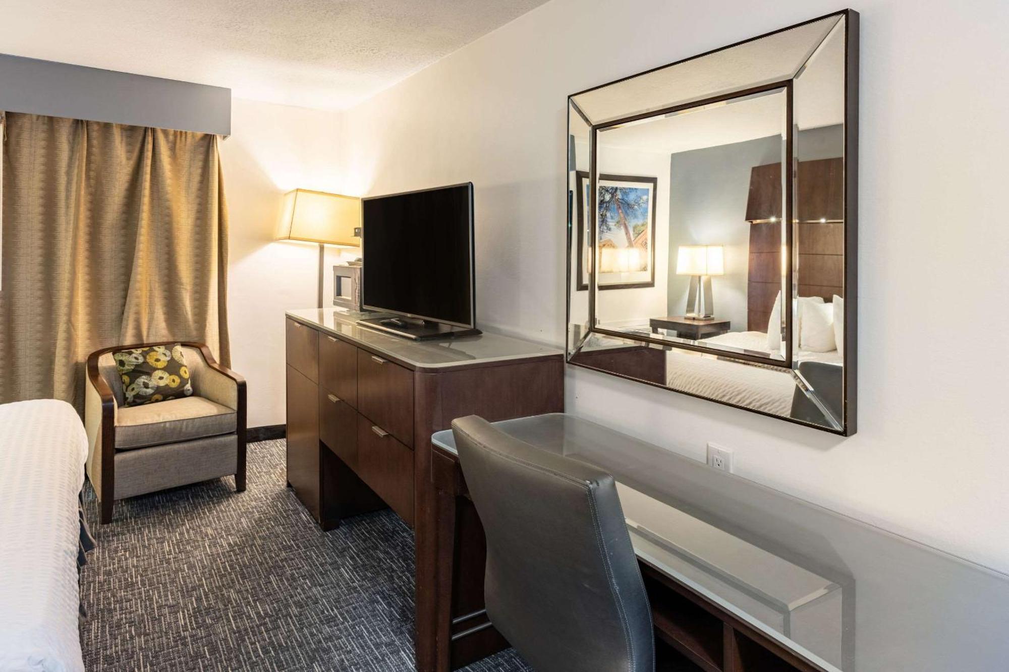 Quality Inn & Suites Caribou Exteriör bild