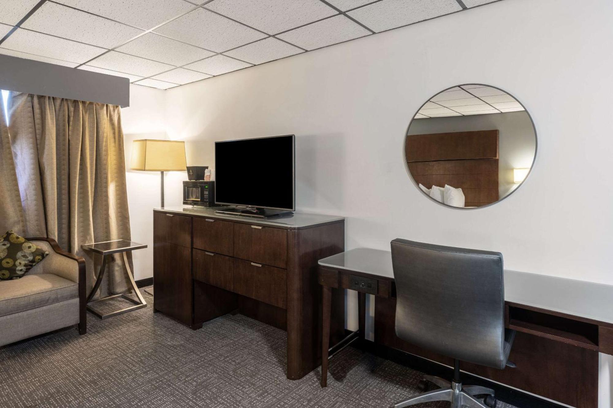 Quality Inn & Suites Caribou Exteriör bild