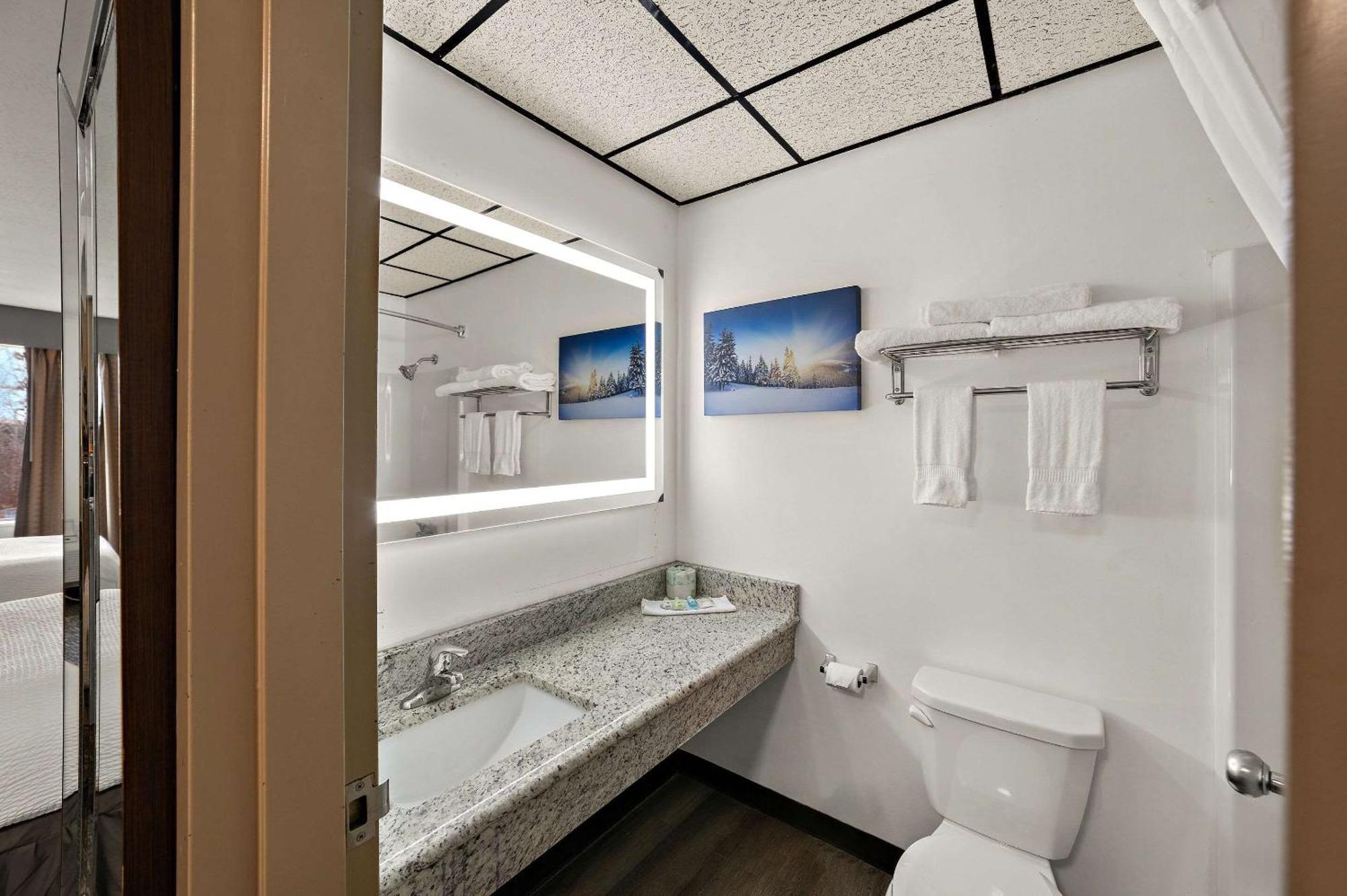 Quality Inn & Suites Caribou Exteriör bild
