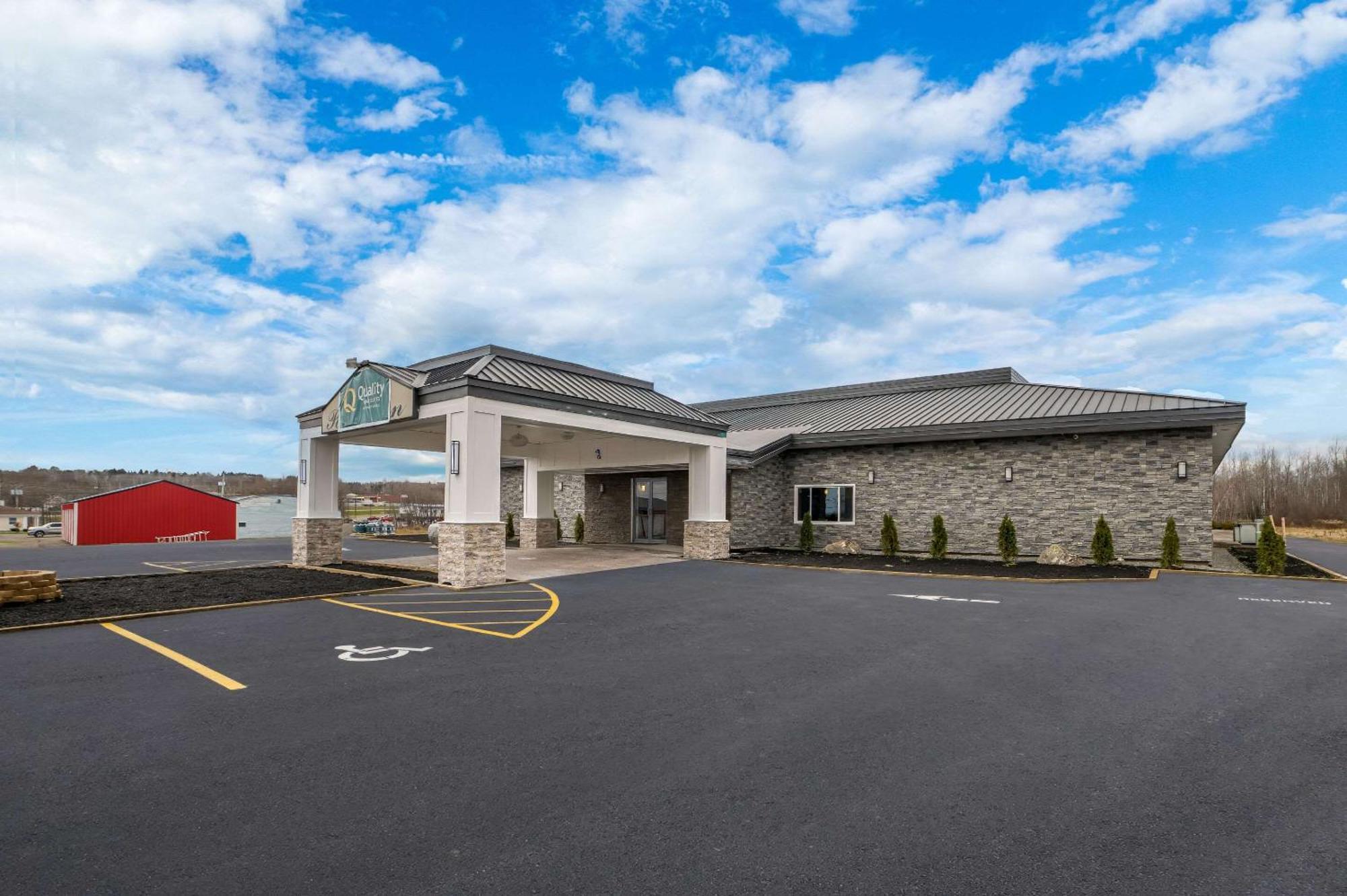 Quality Inn & Suites Caribou Exteriör bild