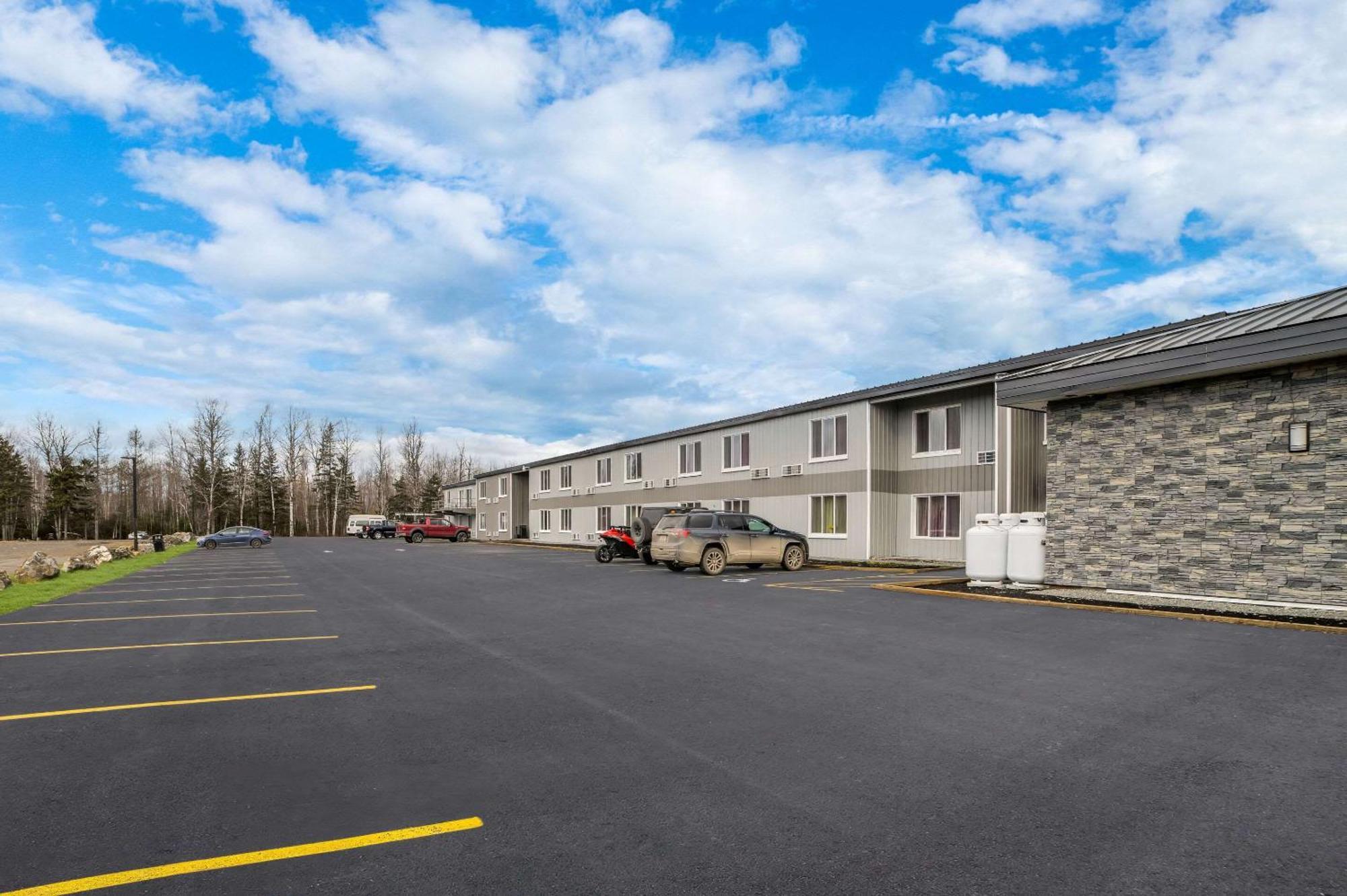 Quality Inn & Suites Caribou Exteriör bild